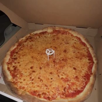 Joe's Pizza - Plain Cheese Pizza - Pizza Near Me - Brooklyn, New York Joe's Pizza - Plain Cheese Pizza - Pizza Near Me - Brooklyn, New York