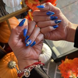 Luxury Nails & iLashes