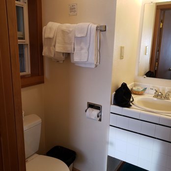 Ester Lee Oceanview Inn - Cottage 4. Ester Lee - Hotels Near Me - Lincoln City, Oregon