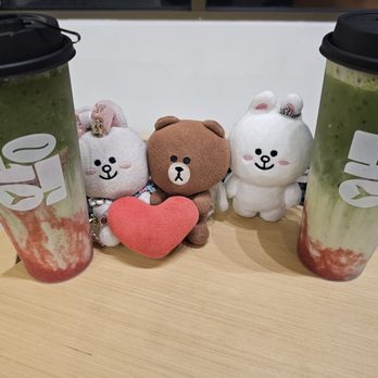 DOL Coffee House - Strawberry matcha Latte - Coffee & Tea Near Me - Gardena, California DOL Coffee House - Strawberry matcha Latte - Coffee & Tea Near Me - Gardena, California