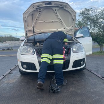 Armentrout towing service - Towing Near Me - staunton, Virginia Armentrout towing service - Towing Near Me - staunton, Virginia