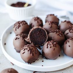 Spoon It - Chocolate cake pops