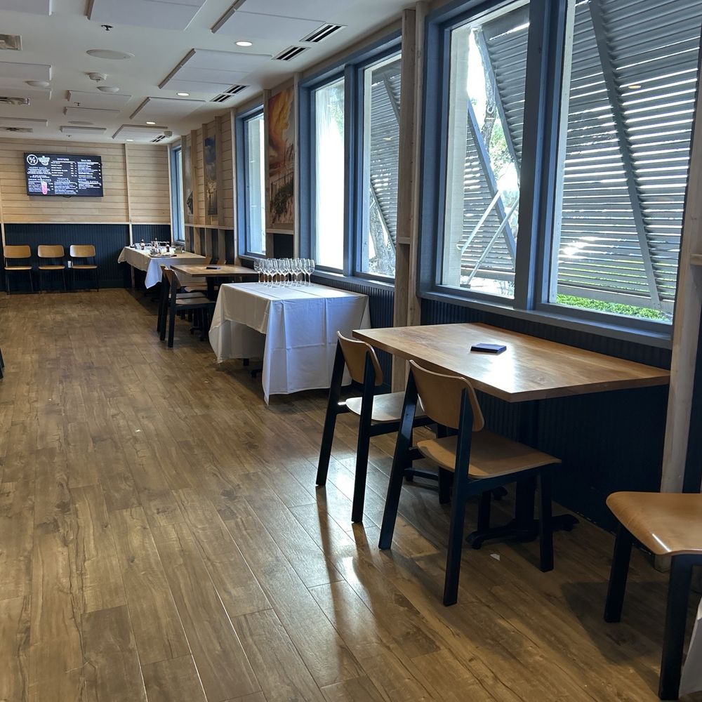 Salt Traders Zilker - Room off to the side - Seafood Near Me - Austin, Texas Salt Traders Zilker - Room off to the side - Seafood Near Me - Austin, Texas