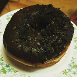 Deadly Donuts - Oreo donut