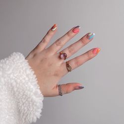 Roxy Nail