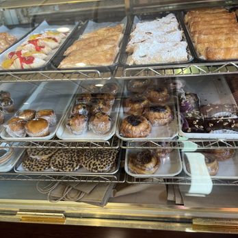 Crossroads Family Restaurant - Desserts - New American Near Me - Reading, Pennsylvania Crossroads Family Restaurant - Desserts - New American Near Me - Reading, Pennsylvania