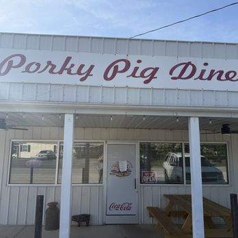 Porky Pig Diner - Diners Near Me - Smiths Grove, Kentucky