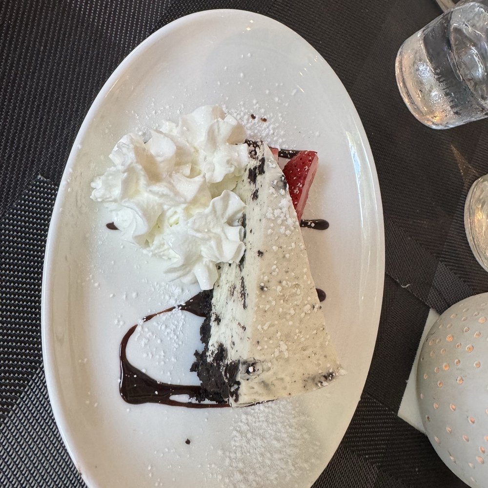 The Pearl Kitchen & Bar - Oreo cheesecake - Seafood Near Me - Bluffton, South Carolina The Pearl Kitchen & Bar - Oreo cheesecake - Seafood Near Me - Bluffton, South Carolina