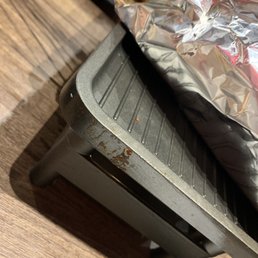 Dirty heating grill they refused to change, they said the foil covers it so it's "fine" Dirty heating grill they refused to change, they said the foil covers it so it's "fine"