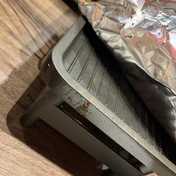 Long Time No See - Dirty heating grill they refused to change, they said the foil covers it so it's "fine" - Barbeque Near Me - Toronto, Ontario Long Time No See - Dirty heating grill they refused to change, they said the foil covers it so it's "fine" - Barbeque Near Me - Toronto, Ontario