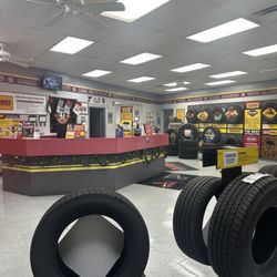 DOBBS TIRE & AUTO CENTERS - Front desk area