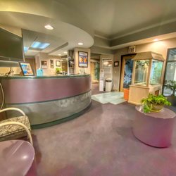 Dennis J Carmody DDS - Reception area