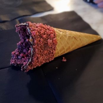 Bianco Nero - The cone was enjoyable, even without gelato! - Gelato Near Me - Englewood, New Jersey Bianco Nero - The cone was enjoyable, even without gelato! - Gelato Near Me - Englewood, New Jersey