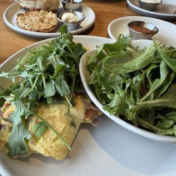 J Nichols Kitchen - Pacific Sunrise omelette - New American Near Me - Marina Del Rey, California J Nichols Kitchen - Pacific Sunrise omelette - New American Near Me - Marina Del Rey, California