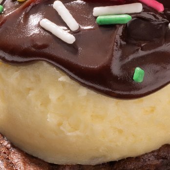Crumbl - Lutz - 8/10/26 -8/15/26: Brownie Sundae - Bakeries Near Me - Lutz, Florida Crumbl - Lutz - 8/10/26 -8/15/26: Brownie Sundae - Bakeries Near Me - Lutz, Florida