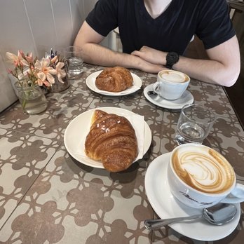 Mon Cafe' - Breakfast - Emilian Near Me - Modena, Missouri
