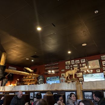 Prospector's Pizzeria & Alehouse - Inside - Pizza Near Me - Denali, Alaska Prospector's Pizzeria & Alehouse - Inside - Pizza Near Me - Denali, Alaska