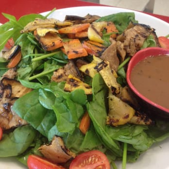 Henry's Diner - Grilled veggie salad with spinach. Half price salads all summer - Diners Near Me - Piscataway Township, New Jersey