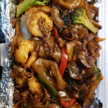 Lemon Grass Thai Restaurant - Drunken noodles with shrimp - Thai Near Me - Pontiac, Michigan Lemon Grass Thai Restaurant - Drunken noodles with shrimp - Thai Near Me - Pontiac, Michigan