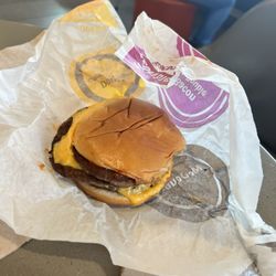 McDonald's - Cheeseburger