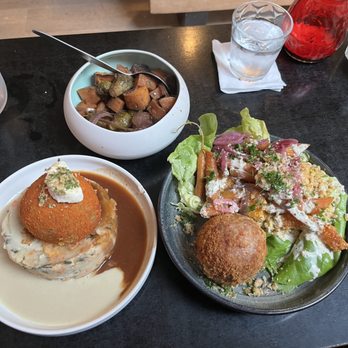 Balls & Glory - Belgian Near Me - Gent, VOV Balls & Glory - Belgian Near Me - Gent, VOV