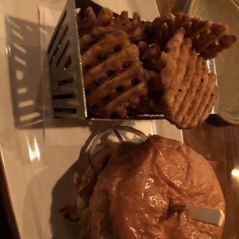 Biergarden Encinitas - Buffalo Fried Chicken - New American Near Me - Encinitas, California