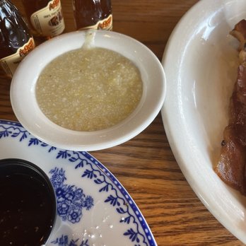 Cracker Barrel Old Country Store - Creamy grits - American Near Me - Kissimmee, Florida