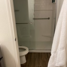 The bathroom The bathroom