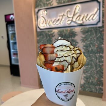 Sweetland N’ Things - Bubble waffle very reasonably priced, great flavor and good atmosphere. Will be back. - Waffles Near Me - Marriott-Slaterville, Utah Sweetland N’ Things - Bubble waffle very reasonably priced, great flavor and good atmosphere. Will be back. - Waffles Near Me - Marriott-Slaterville, Utah
