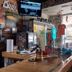 Gravity Storm Brewery Cooperative - The bar