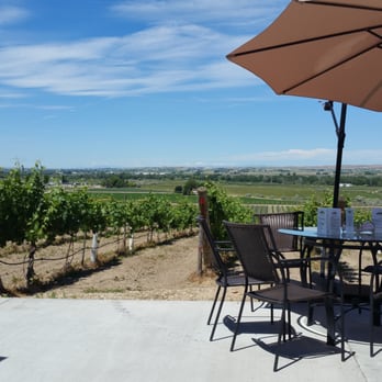Parma Ridge Winery - The view from our lunch table - Wineries Near Me - Parma, Idaho Parma Ridge Winery - The view from our lunch table - Wineries Near Me - Parma, Idaho