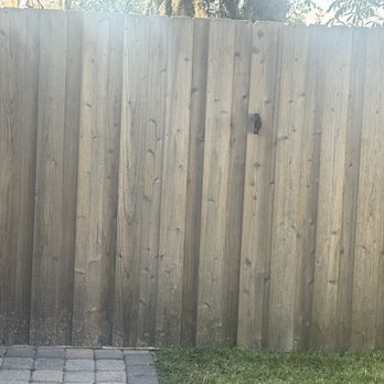 Mossy Oak Fence - Uneven lines at the bottom - Fences & Gates Near Me - Tavares, Florida Mossy Oak Fence - Uneven lines at the bottom - Fences & Gates Near Me - Tavares, Florida