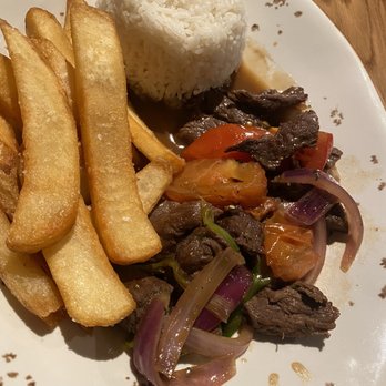 Warike Restobar - Lomo Saltado - Latin American Near Me - Santa Rosa, California