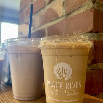 Black River Roasters - Iced Latte & Iced Chai Latte - Coffee Roasteries Near Me - Whitehouse Station, New Jersey