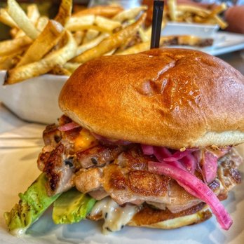 Baker's Crust Artisan Kitchen - Tuna burger - Breakfast & Brunch Near Me - Ashburn, Virginia