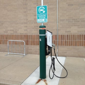 Walgreens - a gas station with a gas pump - Drugstores Near Me - Kansas City, Missouri Walgreens - a gas station with a gas pump - Drugstores Near Me - Kansas City, Missouri