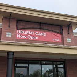 UCHealth Urgent Care - Eagle Drive - Exterior view with temp signage