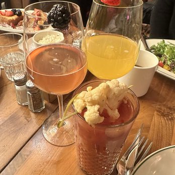 Maison Pickle - Hibiscus Bellini, Peach Bellini, Bloody Mary - Cocktail Bars Near Me - New York, New York Maison Pickle - Hibiscus Bellini, Peach Bellini, Bloody Mary - Cocktail Bars Near Me - New York, New York