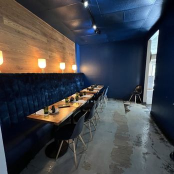 Cru Cellars - Interior - Wine Bars Near Me - Tampa, Florida