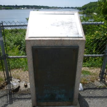 Hoxie Scenic Overlook - Landmarks & Historical Buildings Near Me - Groton, Connecticut Hoxie Scenic Overlook - Landmarks & Historical Buildings Near Me - Groton, Connecticut