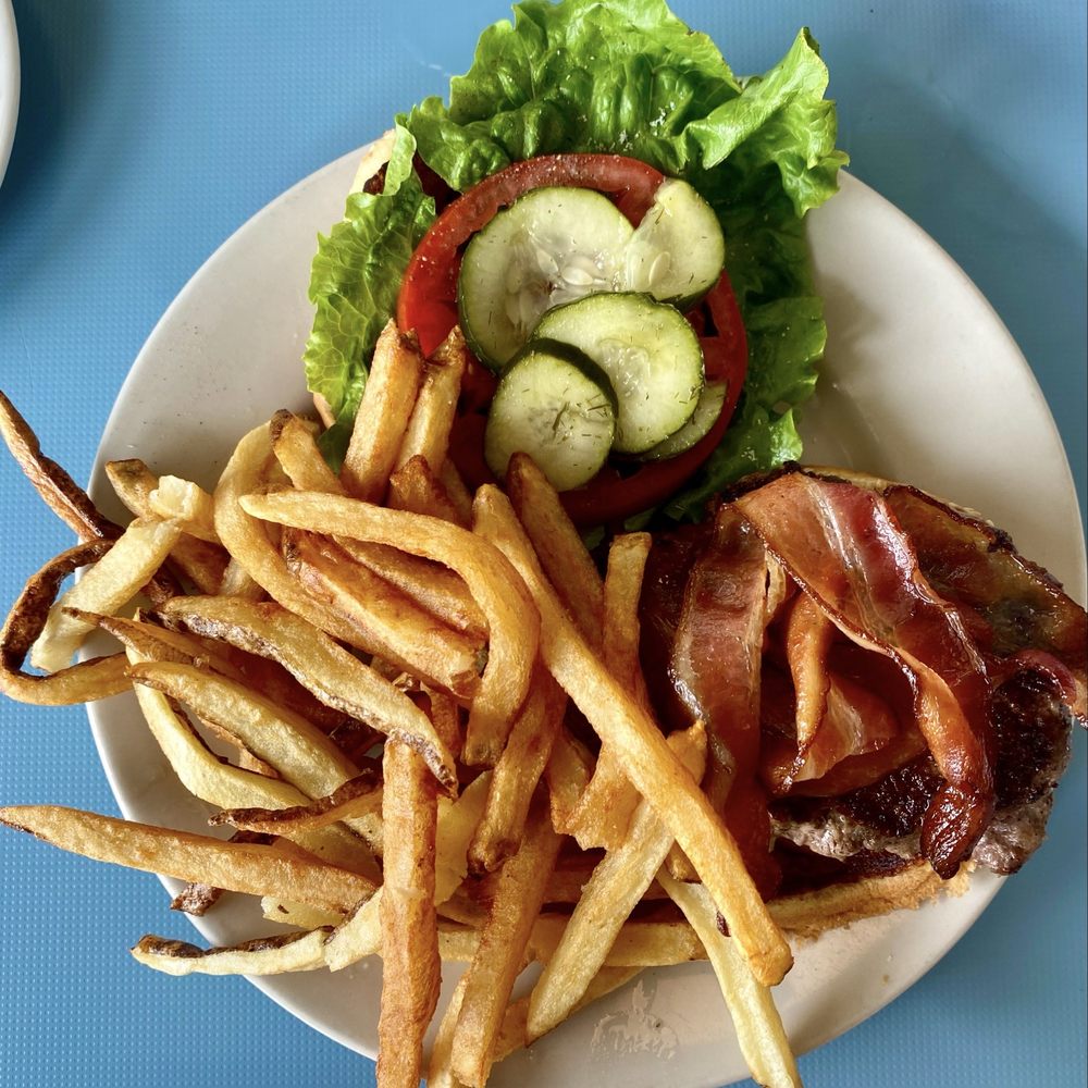 High Hat Cafe - Barbecue bacon burger - Even the pickles and tomato were delicious. Now, you know that's over the top! - Southern Near Me - New Orleans, Louisiana High Hat Cafe - Barbecue bacon burger - Even the pickles and tomato were delicious. Now, you know that's over the top! - Southern Near Me - New Orleans, Louisiana