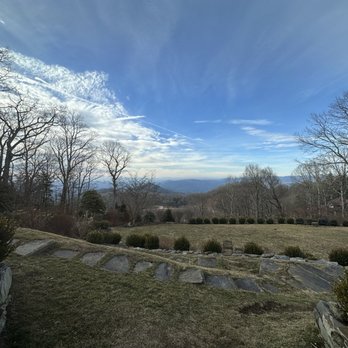 Gideon Ridge Inn - View from workout room. - Hotels Near Me - Blowing Rock, North Carolina Gideon Ridge Inn - View from workout room. - Hotels Near Me - Blowing Rock, North Carolina