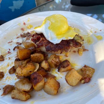 Captain's Table - Irish Benedict - yum! - Breakfast & Brunch Near Me - Chatham, Massachusetts