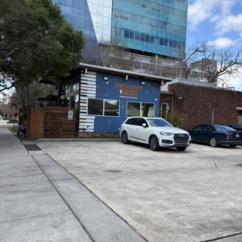 Mo' Brunch & Brews - Parking lot in the back - Breakfast & Brunch Near Me - Houston, Texas Mo' Brunch & Brews - Parking lot in the back - Breakfast & Brunch Near Me - Houston, Texas