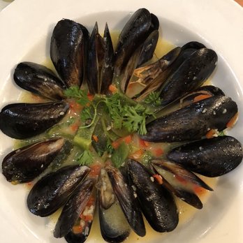 Mahi-Mahi - Steamed mussels - Mexican Near Me - Ensenada, BCN