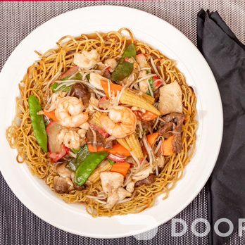 Canton Chinese Restaurant - Combination Pan Fried Noodle - Chinese Near Me - Delaware, Ohio