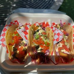 Eloisa’s Kitchen - Fish tacos are so good!