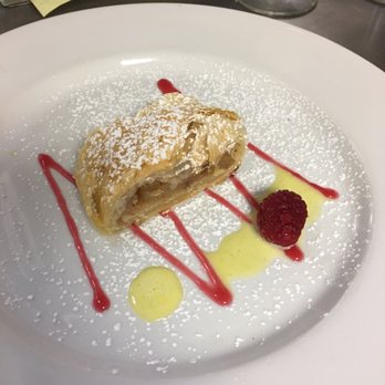 Chef's Gallery - Apple tart - American Near Me - Dallas, Texas Chef's Gallery - Apple tart - American Near Me - Dallas, Texas