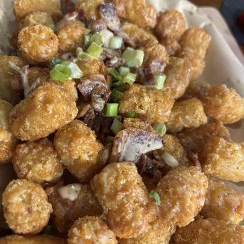 Baseline Bar & Grille - Tots - Cocktail Bars Near Me - Canonsburg, Pennsylvania