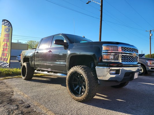 TOP NOTCH WHEELS & MORE - Updated April 2025 - 18 Photos - 7520 W ...